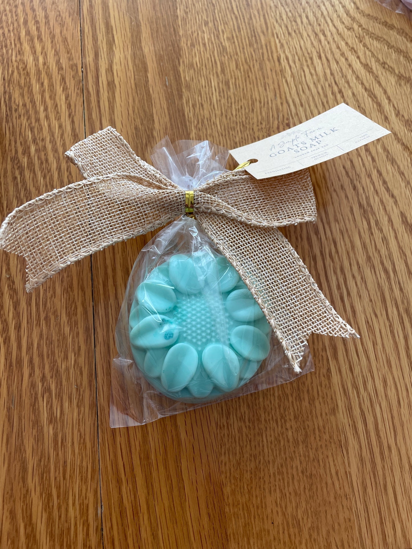 Loofah Goat Milk Soap – Handmade Exfoliating Bar